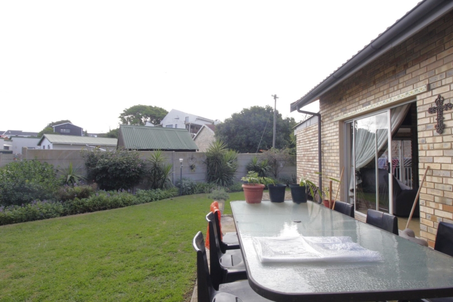 4 Bedroom Property for Sale in Aston Bay Eastern Cape